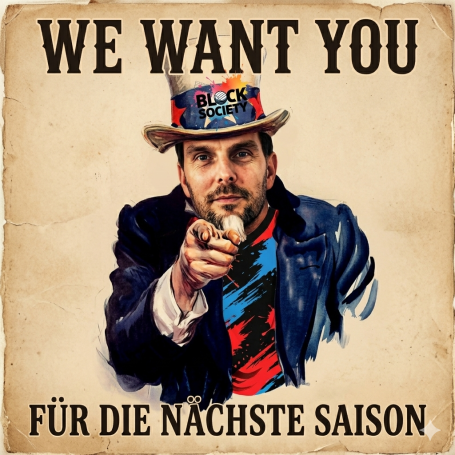 Mann mit Zylinder und Anzug, der auf das Publikum zeigt, mit Text: "Wir wollen dich".